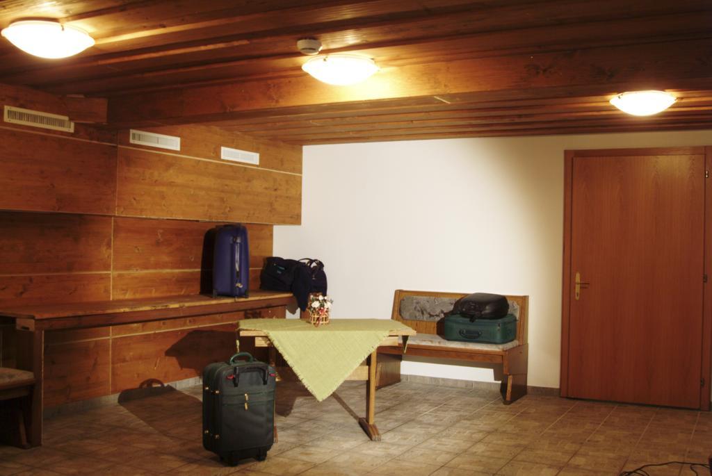Hotel Traube Sankt Gallenkirch Exterior photo